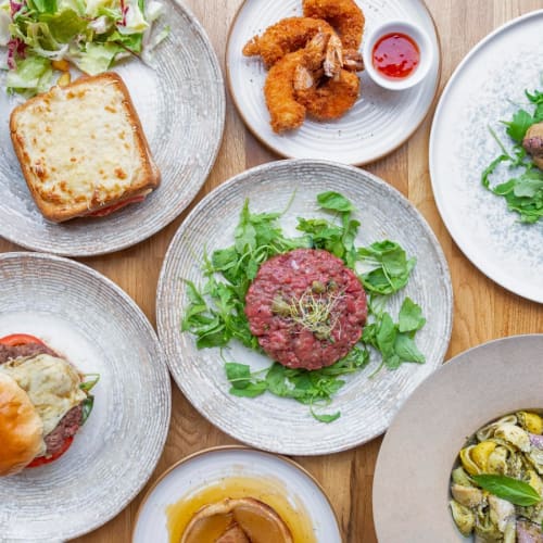 d&eacute;couvrez une cuisine spacieuse &agrave; asni&egrave;res, offrant confort, modernit&eacute; et espace pour pr&eacute;parer vos repas en toute convivialit&eacute;. id&eacute;ale pour les familles et amateurs de gastronomie.