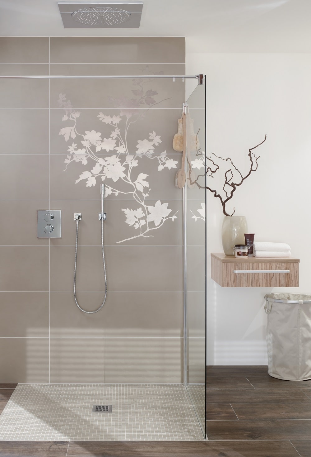 d&eacute;couvrez nos solutions de douche design &agrave; asni&egrave;res : installations modernes, mat&eacute;riaux de qualit&eacute; et am&eacute;nagements sur-mesure pour sublimer votre salle de bain.