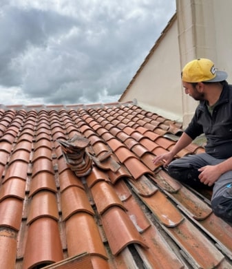 Quels professionnels solliciter pour rénover une toiture à Asnières sur Seine en 2025 ? faites confiance aux professionnels de la toiture à asnières pour tous vos travaux en 2025 : rénovation, réparation et entretien de qualité pour une toiture durable et sécurisée.