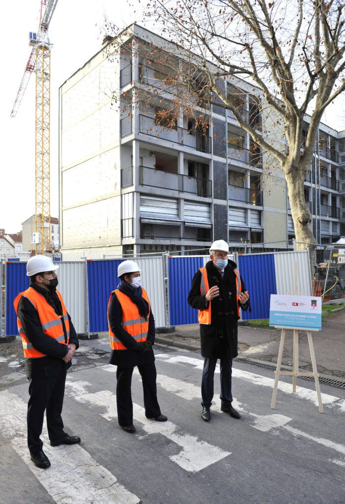 travaux bâtiment rénovation Asnières sur Seine 92600 confiez votre projet de rénovation à asnières à des professionnels expérimentés. travaux de qualité, devis gratuit, respect des délais et accompagnement personnalisé pour rénover votre appartement ou maison.