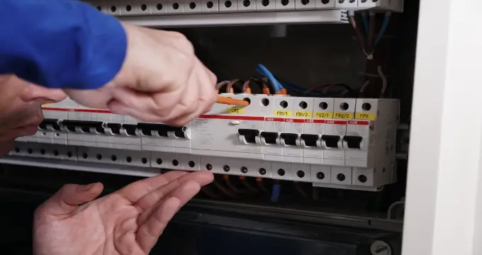 besoin de r&eacute;nover votre installation &eacute;lectrique &agrave; asni&egrave;res ? profitez d&rsquo;un service professionnel, rapide et conforme aux normes pour s&eacute;curiser votre logement ou local professionnel.