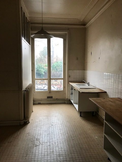 Travaux salle de bain contemporaine Asnières sur Seine 92600 réalisez vos travaux de salle de bain à asnières avec des spécialistes compétents : rénovation complète, installation de sanitaires et aménagement sur-mesure. demandez votre devis gratuit dès maintenant !