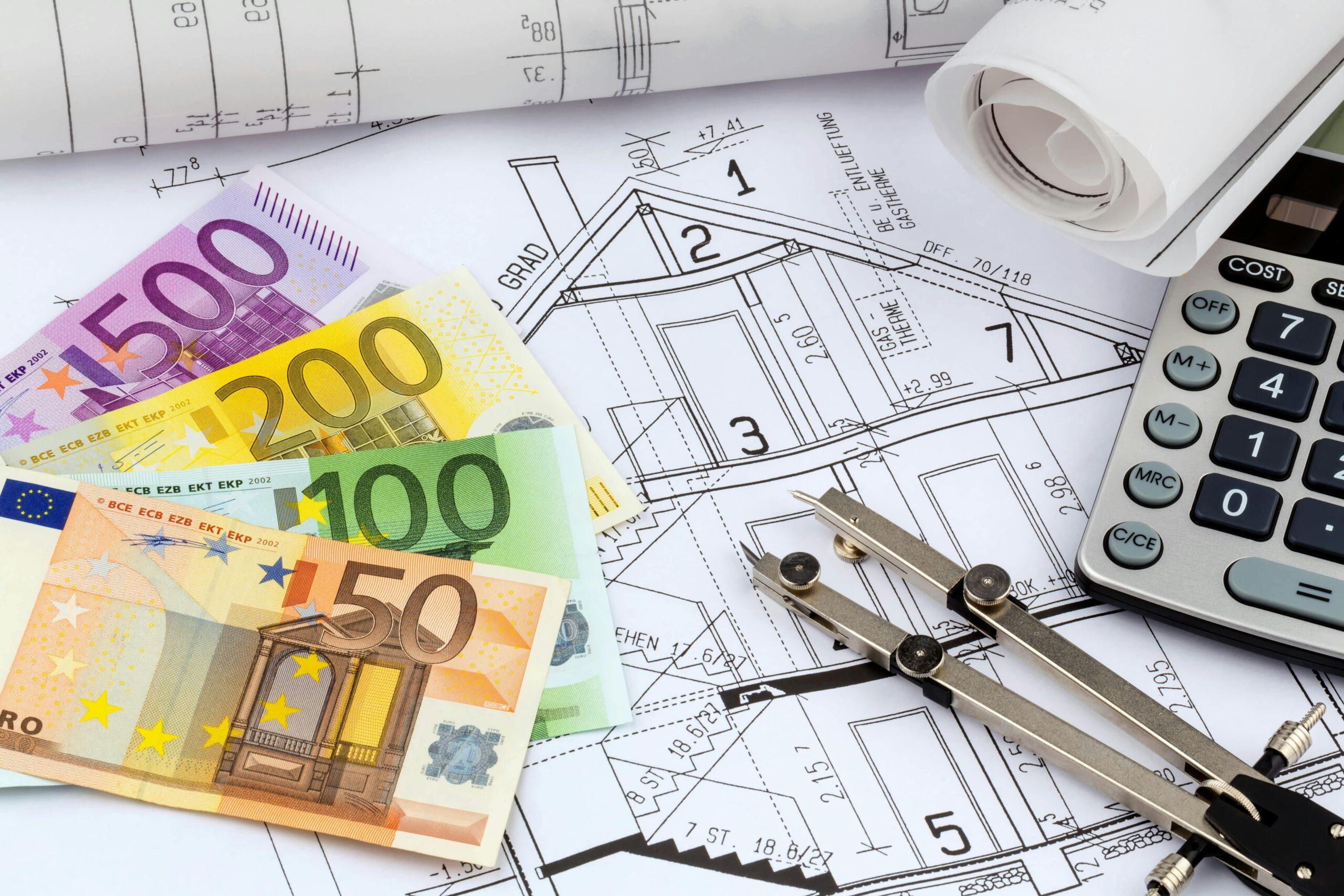 Devis rénovation : comment estimer le coût total de vos travaux ? découvrez tout ce qu’il faut savoir sur le coût d’une rénovation : facteurs à considérer, prix moyens, conseils pour estimer et maîtriser votre budget, exemples de projets et astuces pour économiser.