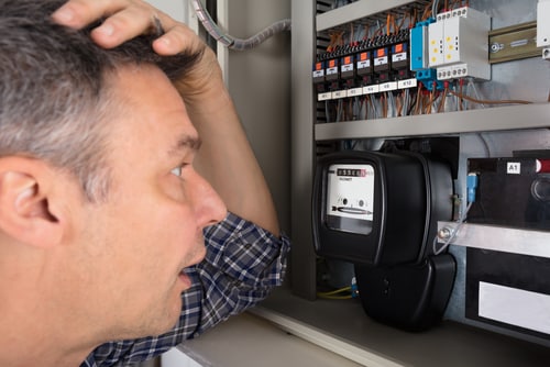 Dépannage électricité : comment réagir en cas de panne à la maison tout savoir sur les pannes d