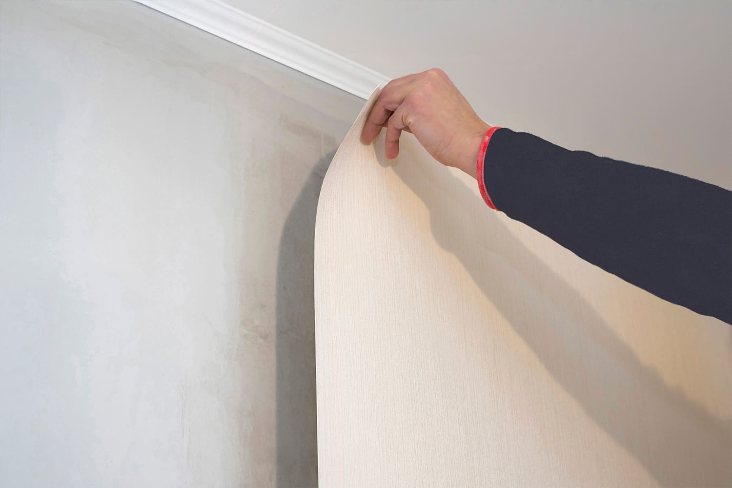 pose papier peint découvrez nos conseils et astuces pour réussir la pose de papier peint. apprenez les étapes essentielles, les erreurs à éviter et les meilleures techniques pour un résultat professionnel dans votre intérieur.