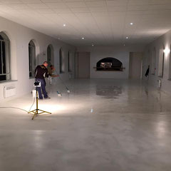 découvrez le prix du béton ciré au m2 en 2024 : tarifs, facteurs d’influence, conseils pour estimer votre budget et choisir le bon prestataire.