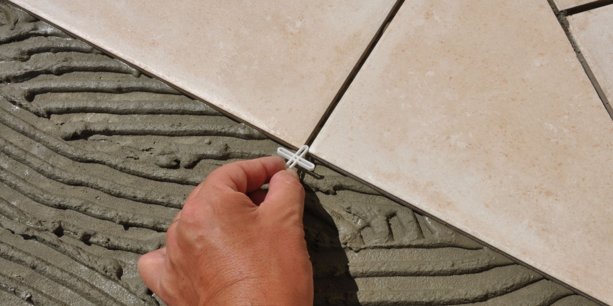 prix pose carrelage m2 sans fourniture découvrez le prix du carrelage au m2 : types de carrelages, fourchettes de tarifs, conseils pour bien choisir et estimer le coût de vos travaux en 2024.