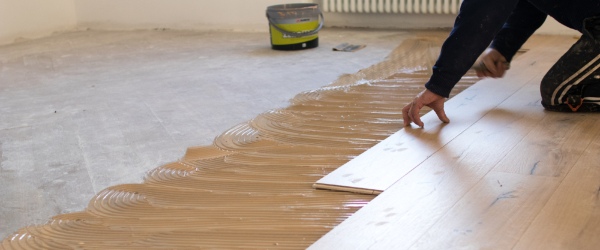 pose parquet prix découvrez tout sur le prix de la pose de parquet : tarifs au m², facteurs qui influencent le coût, conseils pour bien choisir votre professionnel et budgeter vos travaux en toute sérénité.