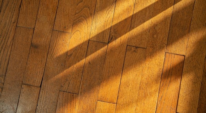 découvrez le prix de la pose de parquet au m2, les facteurs qui influencent le tarif, des conseils pour bien choisir votre artisan, et estimez votre budget pour un sol élégant et durable.