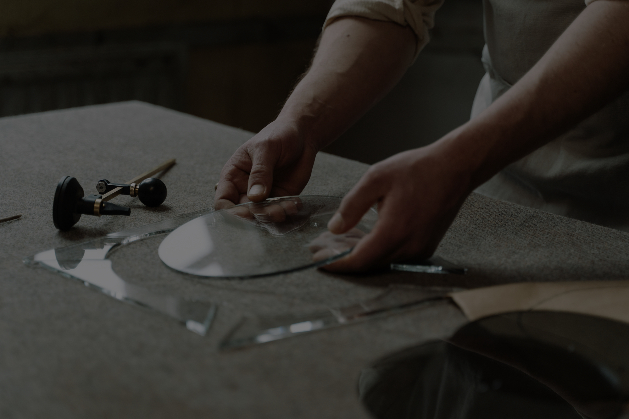 besoin d’un remplacement de vitre à asnières ? profitez d’un service rapide, professionnel et fiable pour réparer ou remplacer vos vitres cassées. intervention sur mesure et devis gratuit.