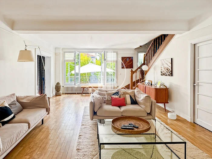 Réussir la rénovation de votre appartement à Asnières sur Seine : conseils et astuces confiez la rénovation de votre appartement à asnières à des experts. devis gratuit, conseils personnalisés et travaux de qualité pour transformer votre logement selon vos envies.