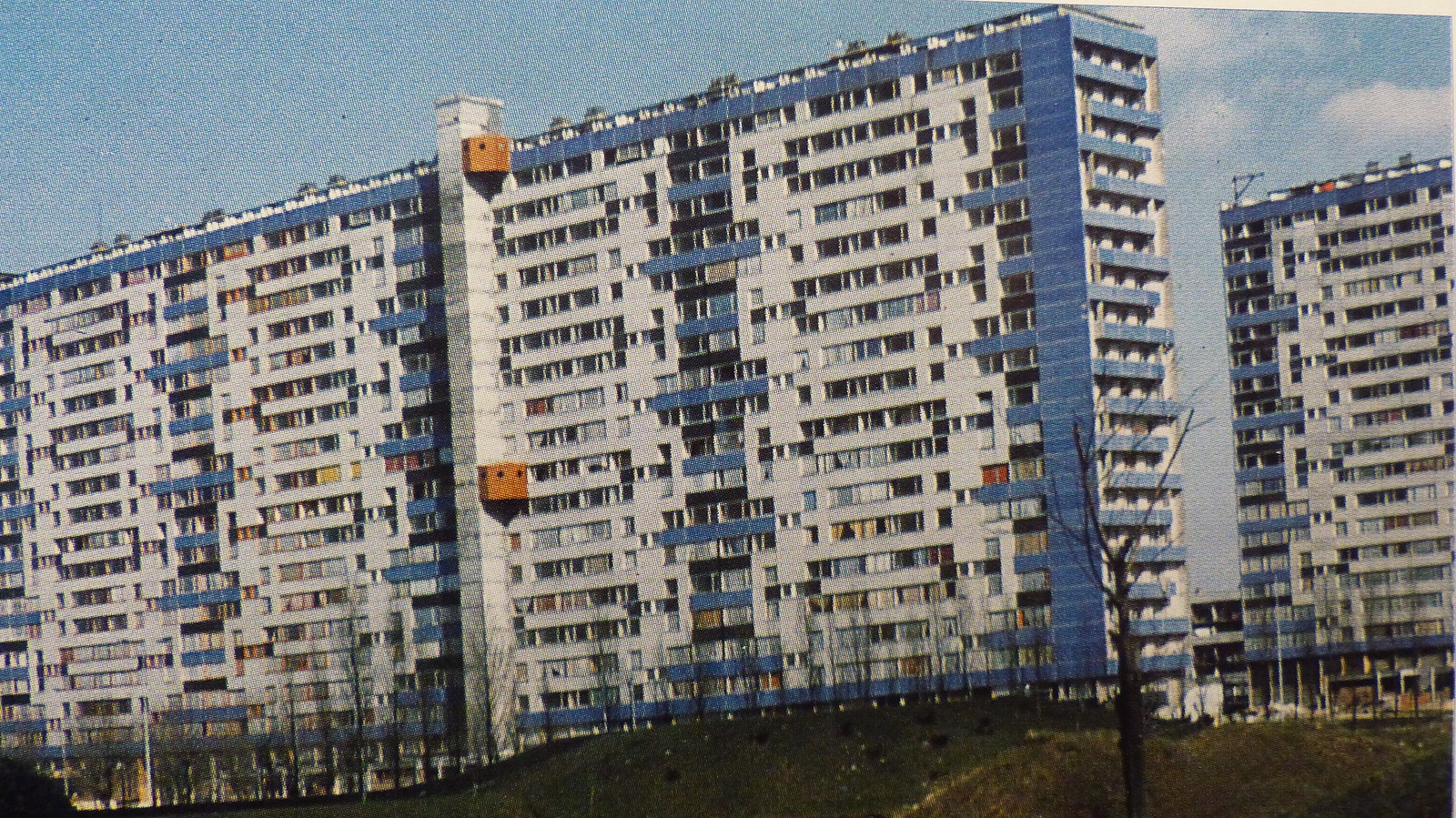 Rénovation de logements anciens à Asnières sur Seine par une entreprise experte confiez la rénovation de vos logements à asnières à notre équipe d’experts. conseils personnalisés, travaux de qualité et solutions sur mesure pour valoriser votre bien immobilier.