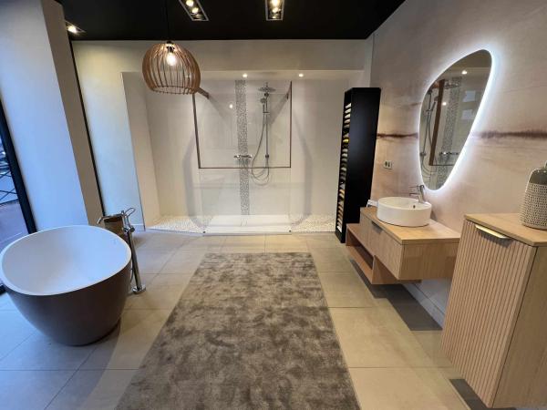 Rénovation de salle de bain à Asnières sur Seine : choisir son style confiez la rénovation de votre salle de bain à asnières à des professionnels qualifiés. devis gratuit, conseils sur mesure et travaux de qualité pour moderniser votre espace selon vos envies.