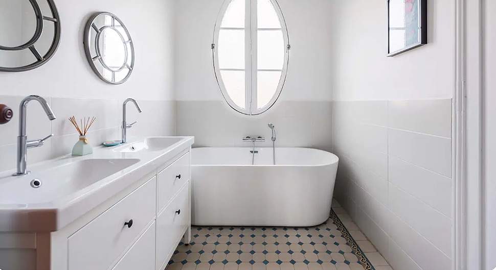 découvrez nos conseils pratiques pour rénover votre carrelage facilement : astuces, étapes et recommandations pour un résultat professionnel et durable.