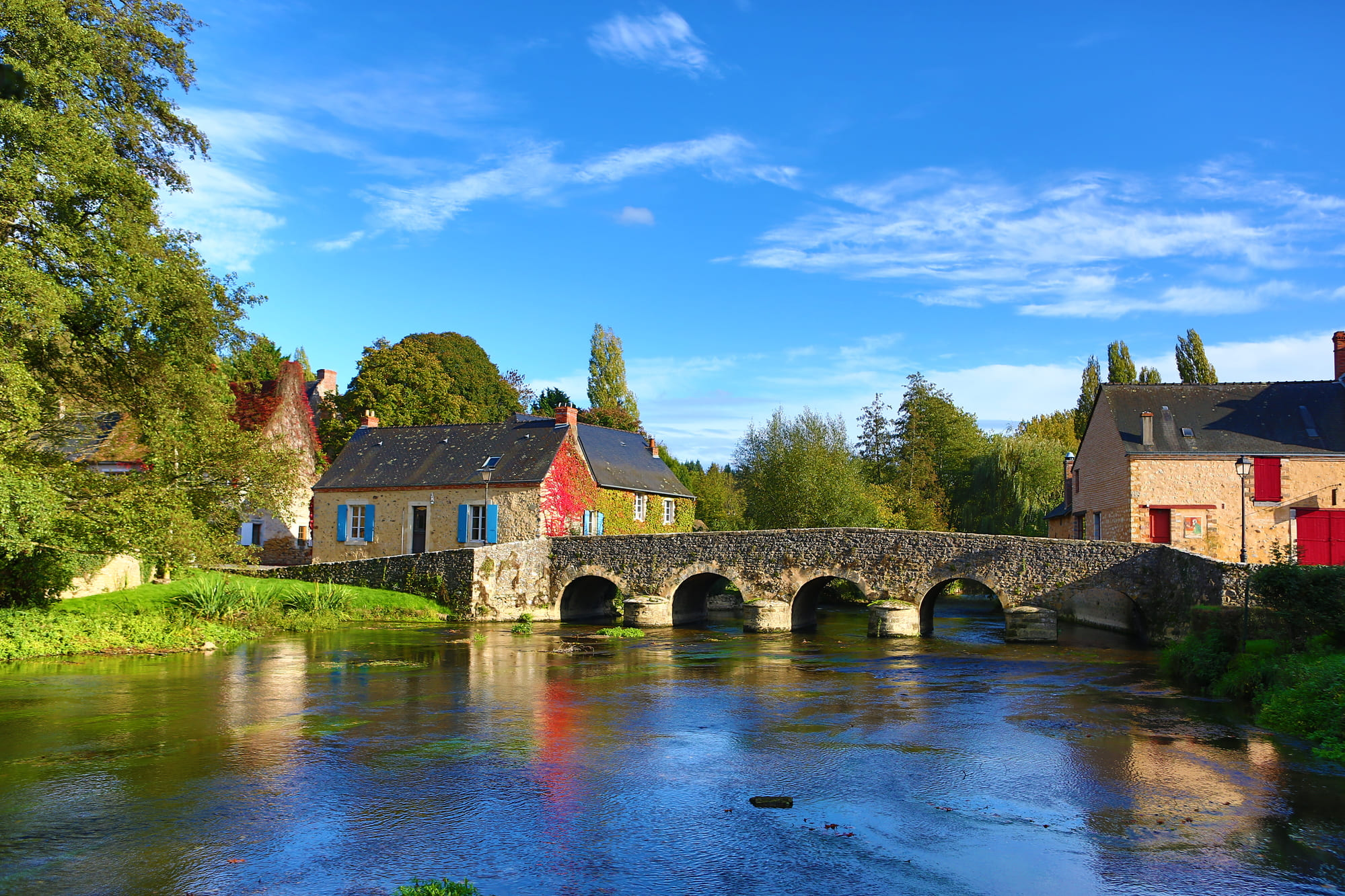 d&eacute;couvrez les solutions de survitrage &agrave; asni&egrave;res pour am&eacute;liorer l