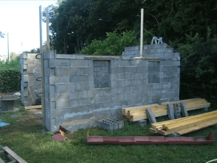Tout savoir pour réussir la construction de votre garage découvrez nos conseils pratiques et étapes clés pour une construction de garage réussie : choix des matériaux, démarches administratives, budget, et astuces pour un projet sans souci.