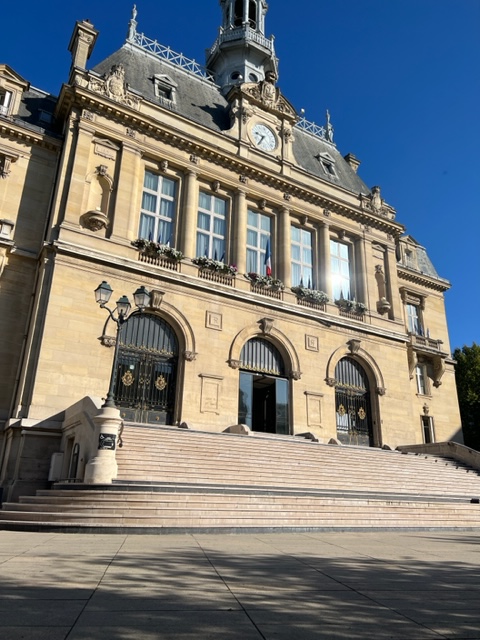 Devis rénovation à Asnières sur Seine : guide pour éviter les surcoûts obtenez rapidement un devis personnalisé pour vos travaux de rénovation à asnières. comparez les offres et bénéficiez des meilleurs tarifs pour rénover votre logement en toute sérénité.