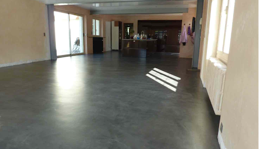 prix m2 beton ciré découvrez les prix du béton ciré au m², les facteurs qui influencent le coût et des conseils pour bien choisir votre revêtement décoratif. obtenez un devis pour votre projet de béton ciré.