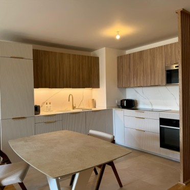 confiez la r&eacute;novation de votre cuisine &agrave; asni&egrave;res &agrave; des experts qualifi&eacute;s. conseils personnalis&eacute;s, mat&eacute;riaux de qualit&eacute; et finitions sur-mesure pour transformer votre espace culinaire.